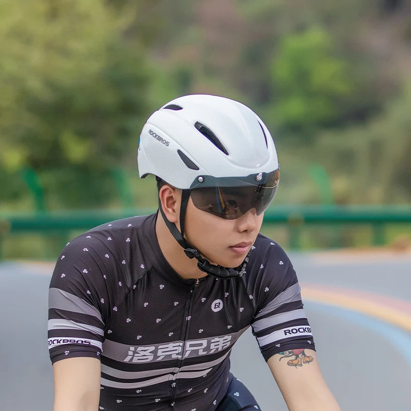 ROCKBROS Bicycle Helmet  Aero Cycling Helmet Integrally-molded Bike Helmet Men Women Goggles Lens MTB Road Cycling Equipment